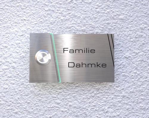 Artikelbild des Artikels “Edelstahlklingel mit Acryl-& Edelstahlakzent 