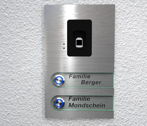 Artikelbild des Artikels “2-Familien Edelstahlklingel mit kapazitivem Fingerscan 