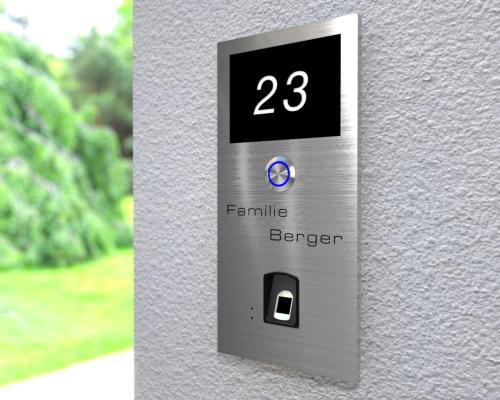 Artikelbild des Artikels “Moderne Edelstahlklingel mit kapazitivem Fingerscan inkl. Namen-& Hausnummergravur 